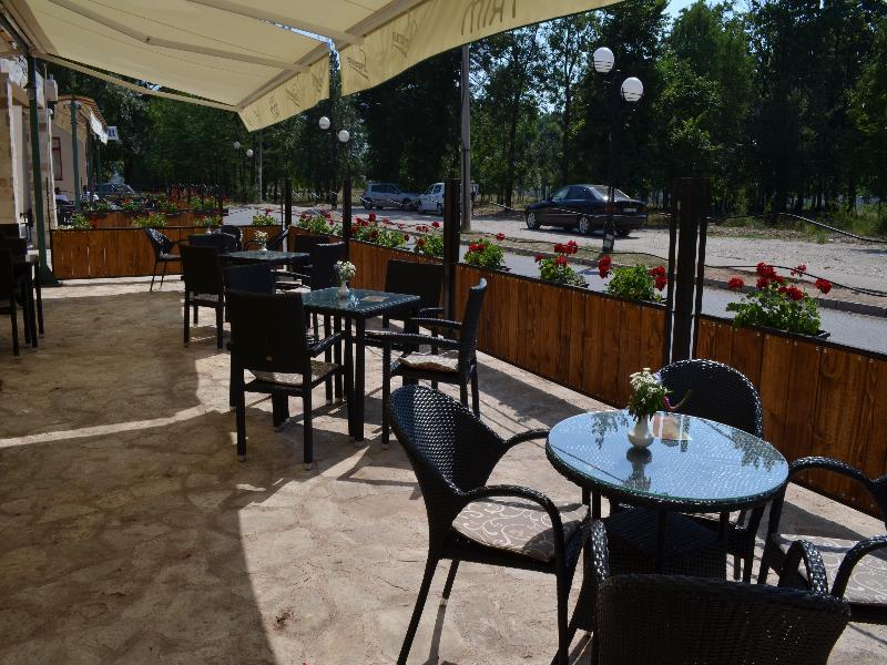 Hotel Trim Nikšić Buitenkant foto