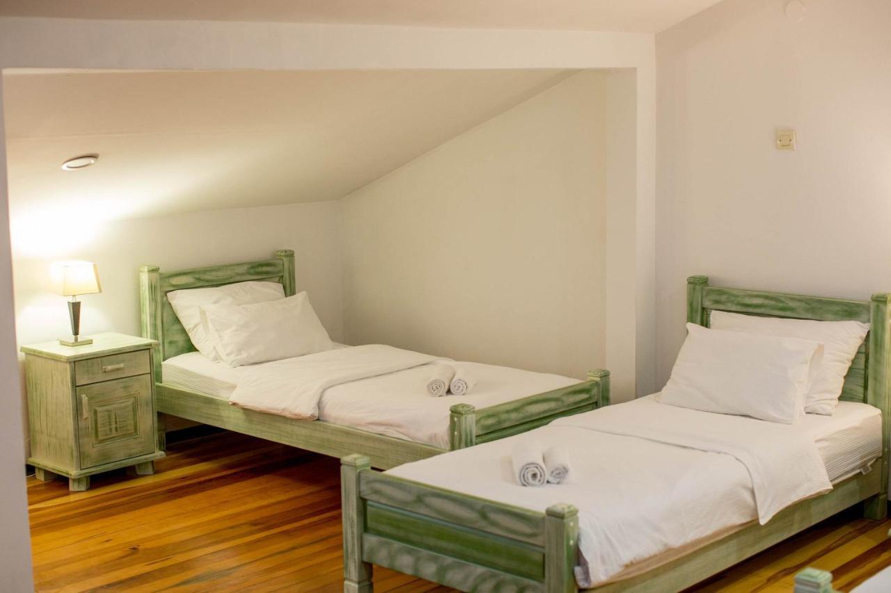 Hotel Trim Nikšić Buitenkant foto