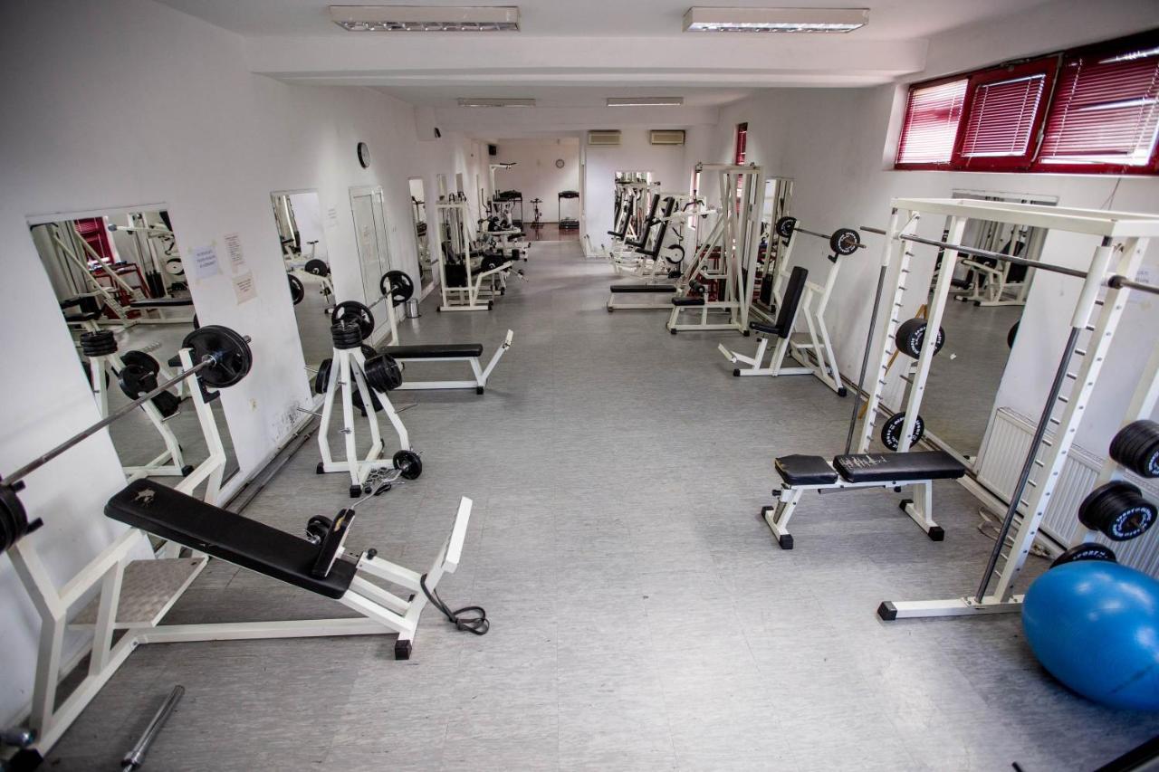 Hotel Trim Nikšić Buitenkant foto